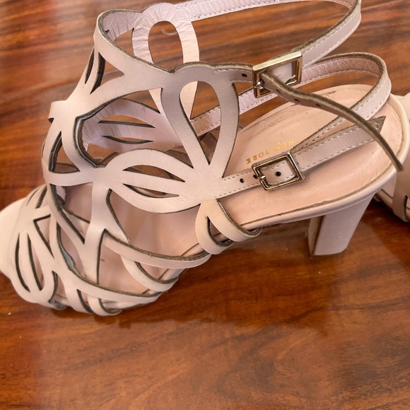 Authentic Kate Spade Leather shoes Size 9 - Picture 8 of 9